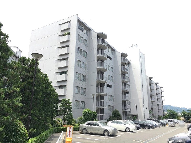 山科音羽マンションB棟 外観写真