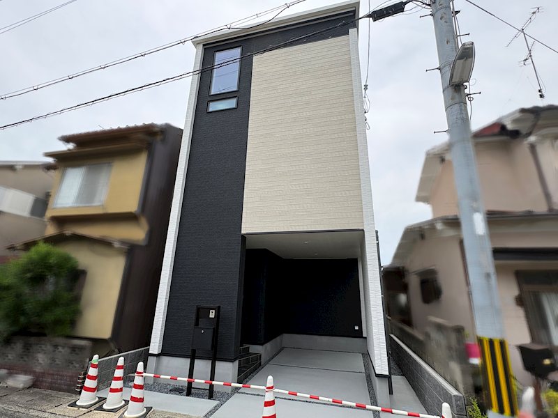 西野山中臣町 外観写真