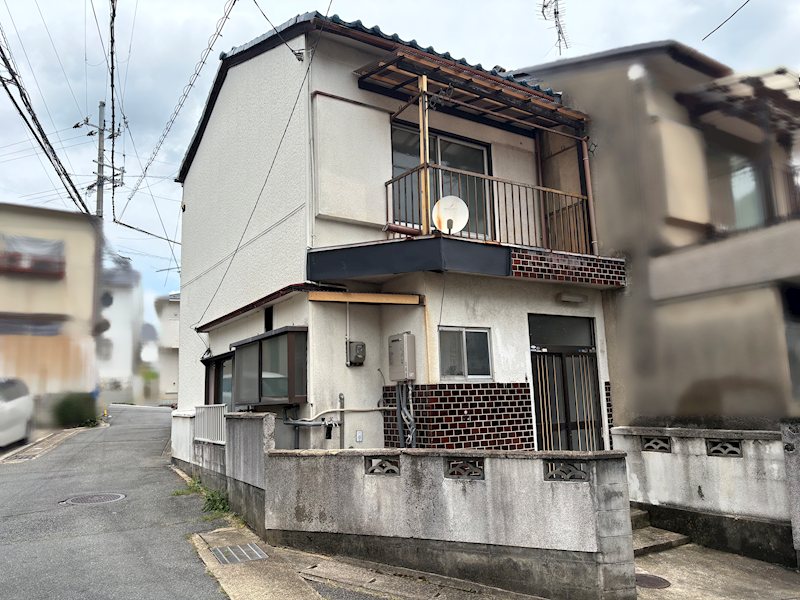 上花山講田町 外観写真