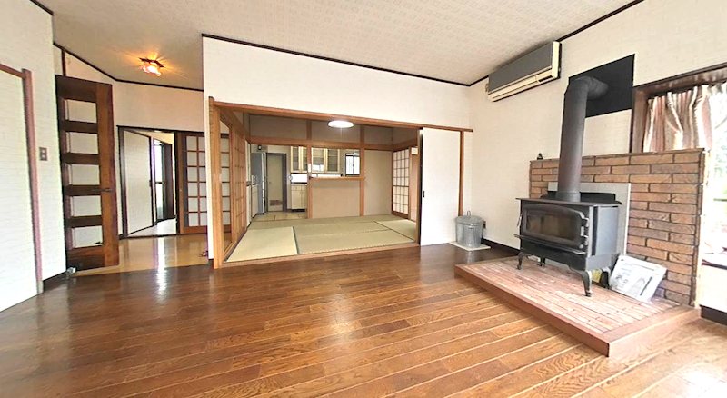 栃木県那須塩原市井口 内観写真（リビング）