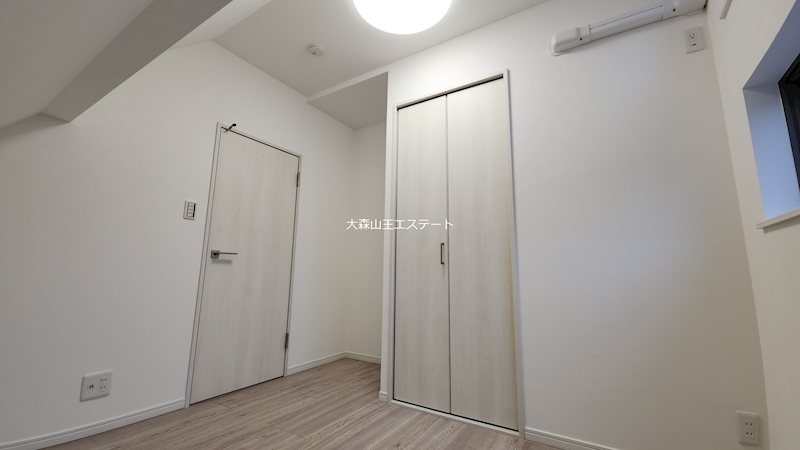 大田区中央２丁目中古戸建 内観写真（リビング以外の居室）