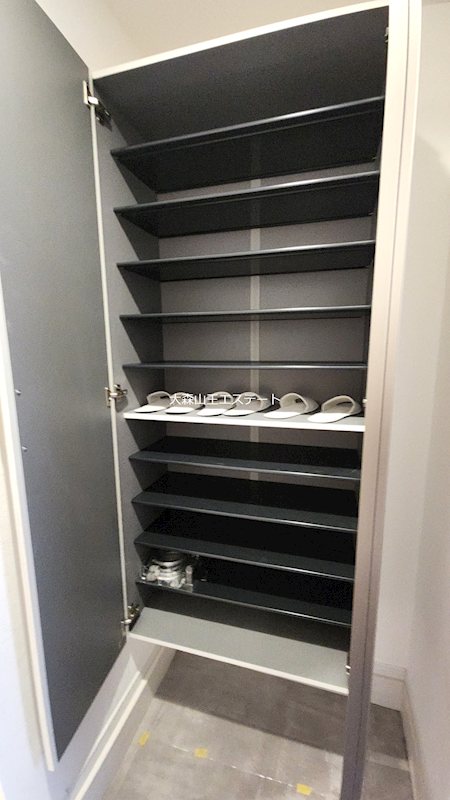 大田区中央２丁目中古戸建 現地写真（玄関）