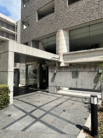 クオリア目黒大橋ウエスト 共用部写真（エントランス）