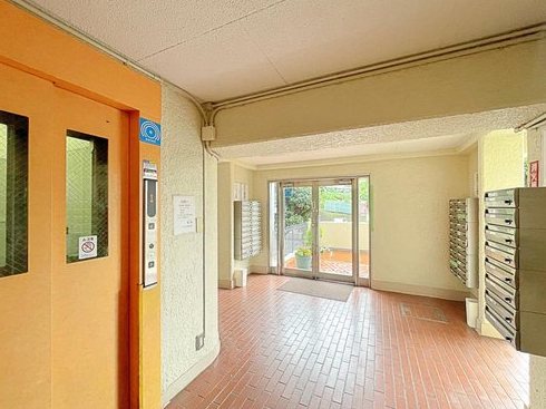 ネオコーポ南馬込 共用部写真（ロビー）