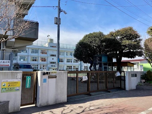 山王アイチマンション 小学校