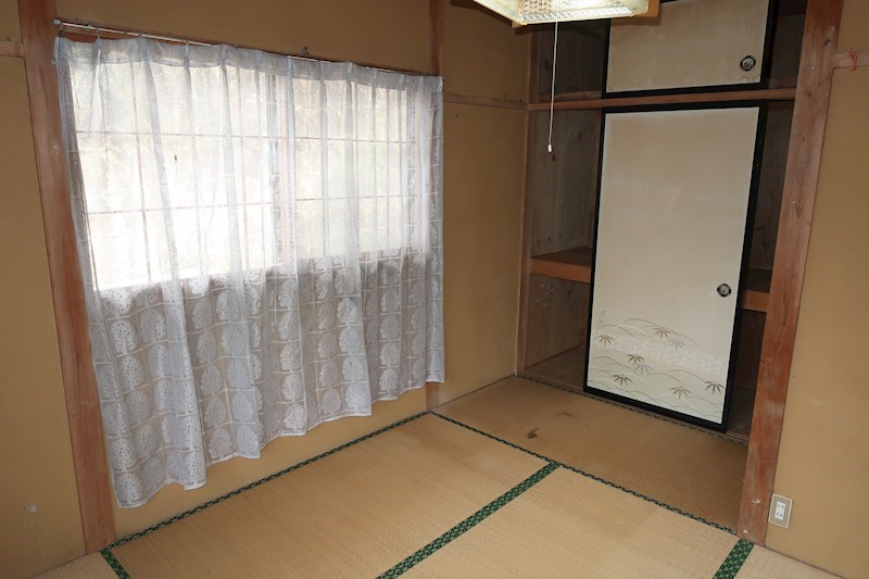 生坂村　中古住宅 内観写真（リビング以外の居室）