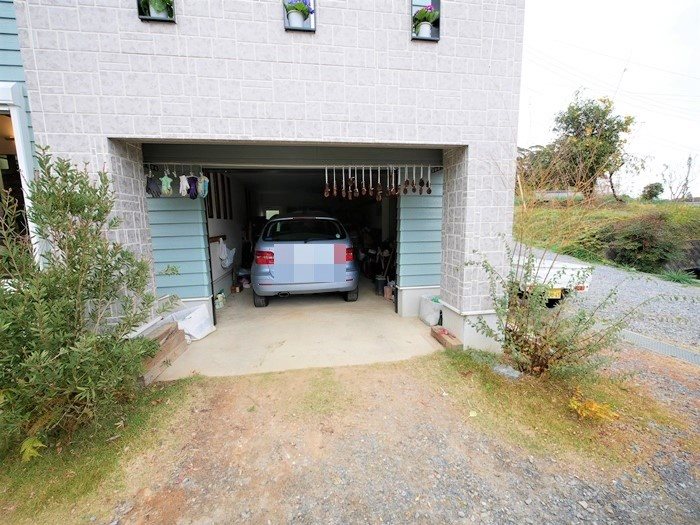 十王町山部１７３６番、１７３７番 現地写真（駐車場）