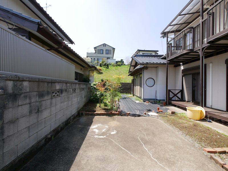 諏訪町５丁目２７７番 現地写真（庭）