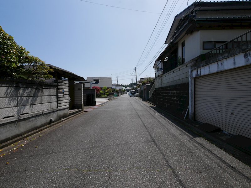 諏訪町５丁目２７７番 現地写真（前面道路含む現地写真）