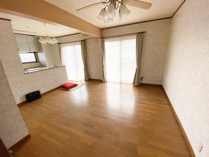 諏訪町５丁目２７７番 内観写真（リビング）