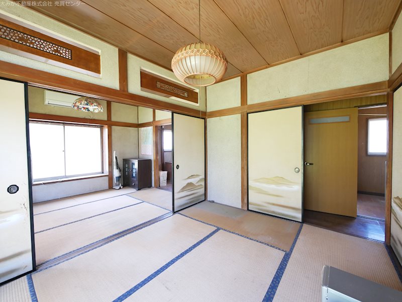 南高野町１丁目７５０番８ 内観写真（リビング）