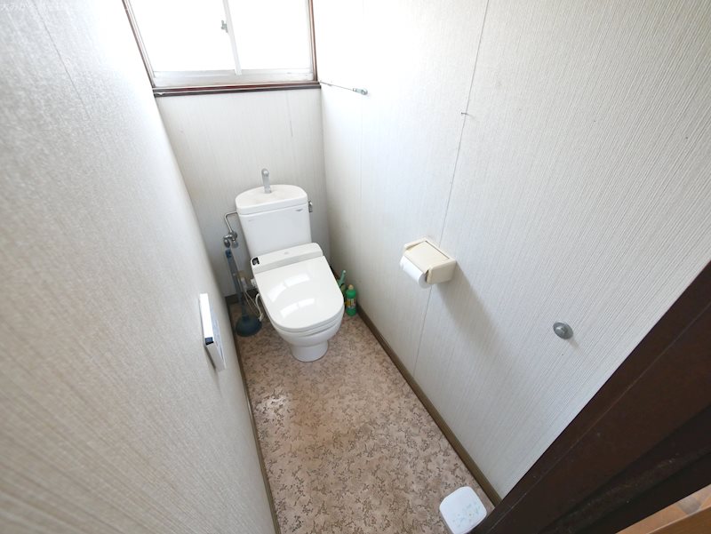南高野町１丁目７５０番８ 内観写真（トイレ）