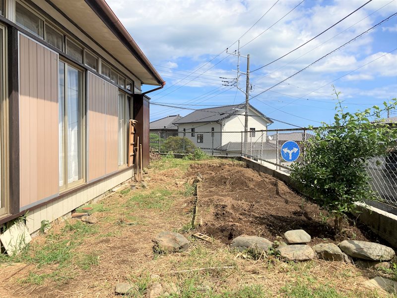 大沼町２丁目１８６番 現地写真（庭）