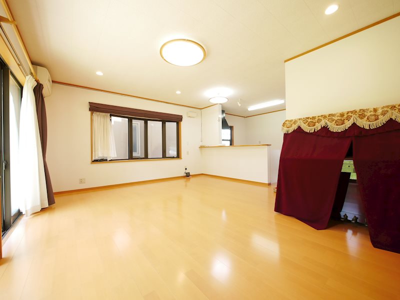 東多賀町５丁目３７７番１ 内観写真（リビング）