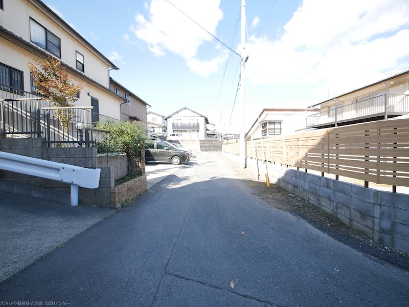 東多賀町５丁目３７７番１ 現地写真（前面道路含む現地写真）