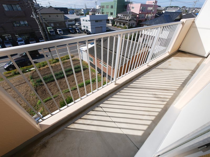 荒川マンション 現地写真（バルコニー）