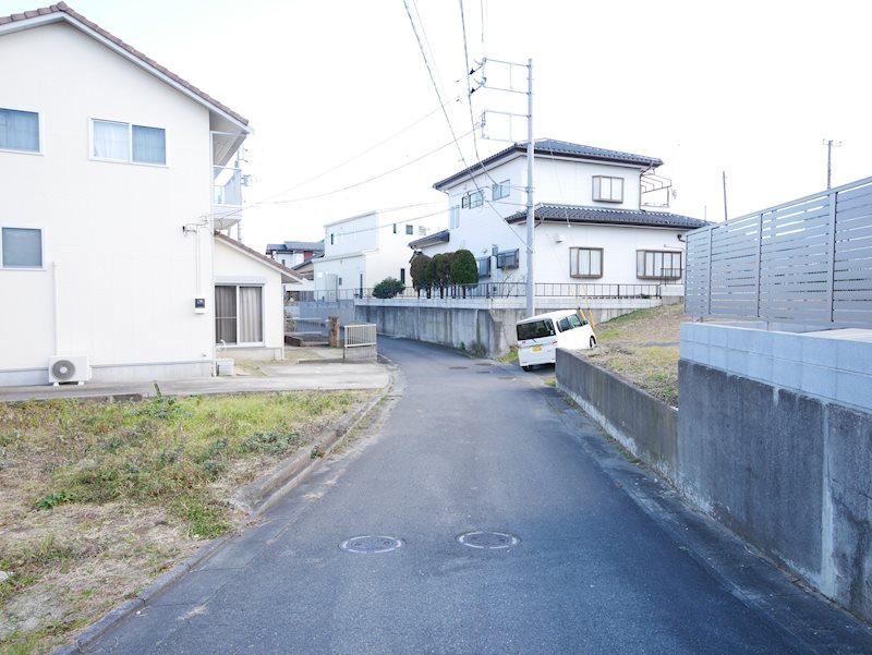 会瀬町２丁目１６８番１ 現地写真（前面道路含む現地写真）