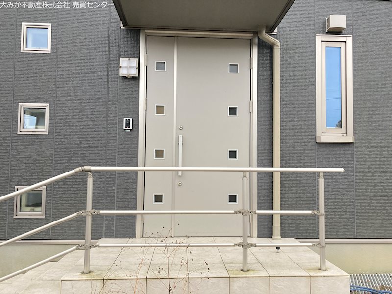 笠間市大田町２１５番３３ 現地写真（玄関）