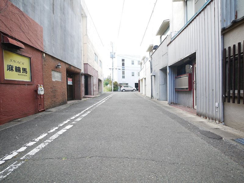 鹿島町１丁目７０番 現地写真（前面道路含む現地写真）