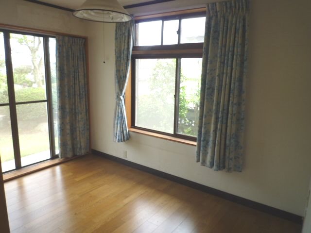 南高野町３丁目５５番１ 内観写真（リビング以外の居室）