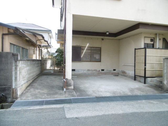 南高野町３丁目５５番１ 現地写真（駐車場）