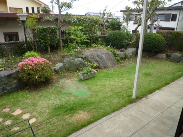 南高野町３丁目５５番１ 現地写真（庭）