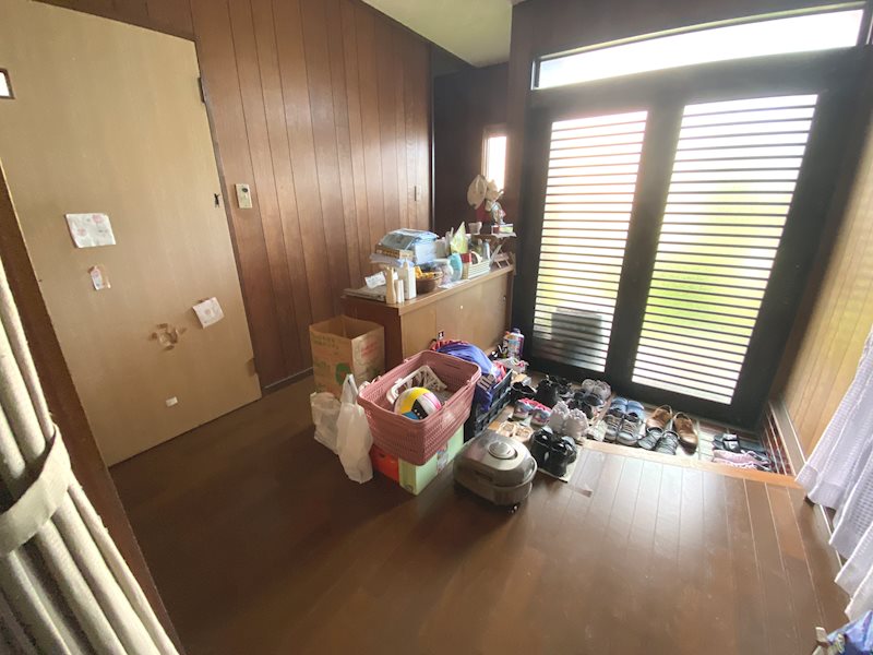中丸町１丁目３０番 現地写真（玄関）