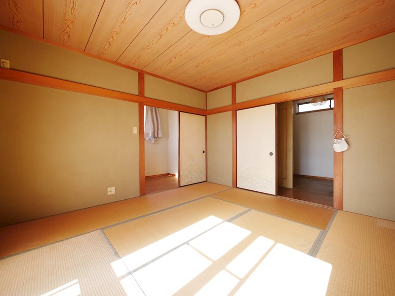 西成沢町１丁目４８番 内観写真（リビング以外の居室）