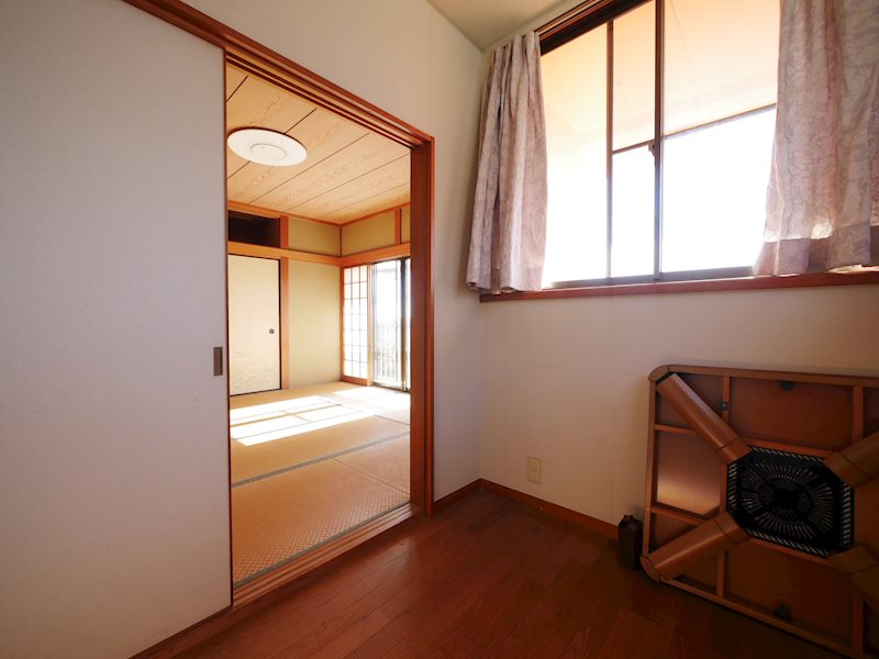 西成沢町１丁目４８番 内観写真（収納）