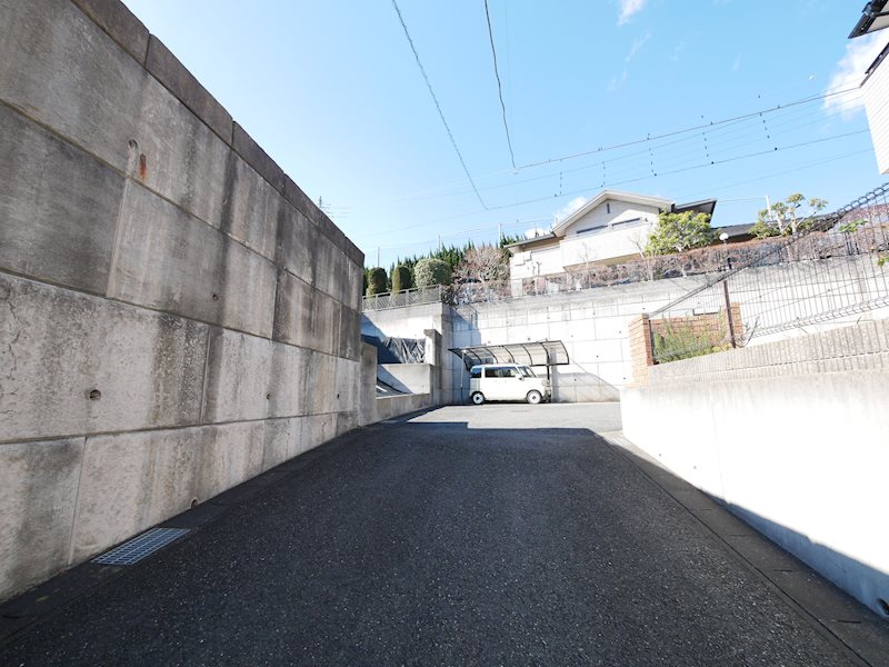 城南町２丁目６３番１１ 現地写真（前面道路含む現地写真）