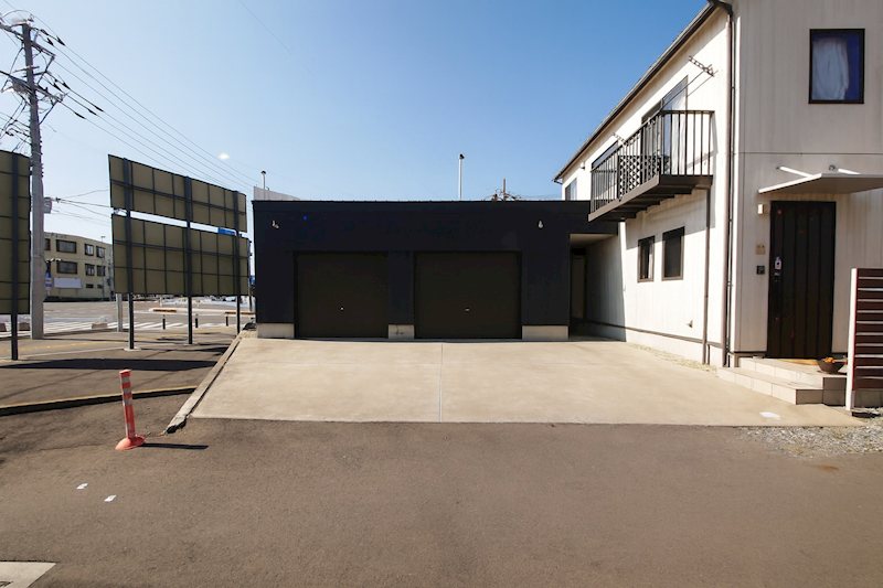 鮎川町２丁目２番１ 現地写真（駐車場）