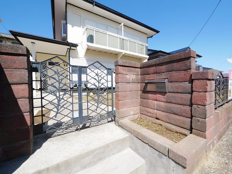 かみあい町２丁目３６番１５４ 現地写真（玄関）