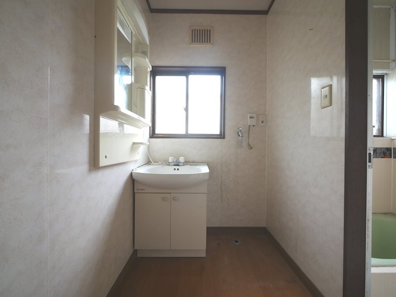 みかの原町２丁目３０８番 内観写真（洗面台・洗面所）
