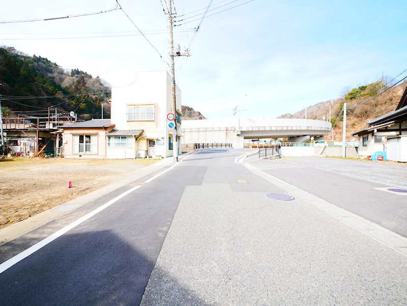 白銀町２丁目６１番１、６２番１  現地写真（前面道路含む現地写真）