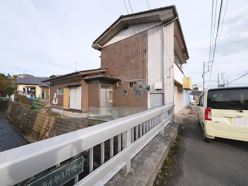 滑川本町４丁目３１１番１　他  現地写真