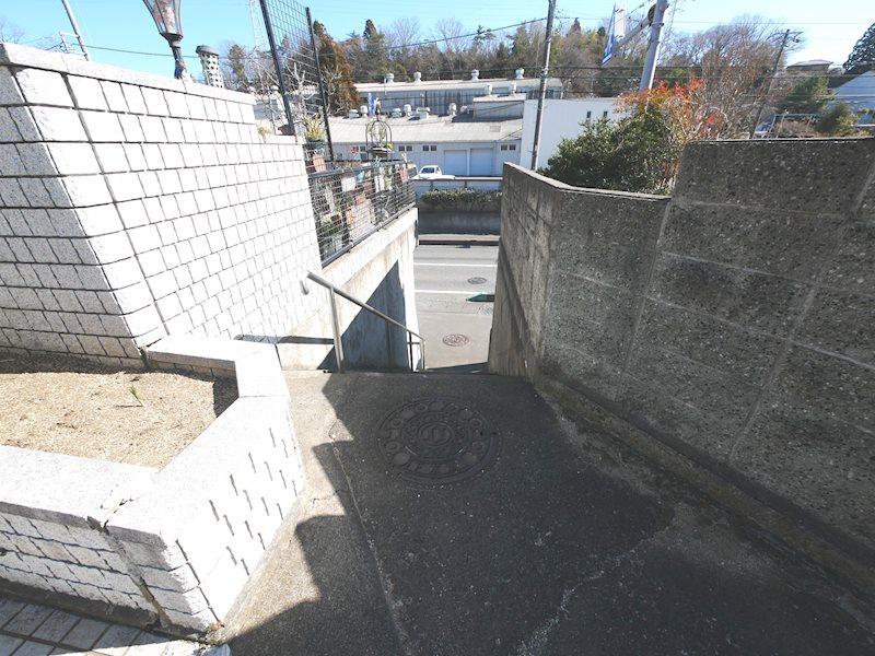 滑川本町４丁目８７番  現地写真（前面道路含む現地写真）