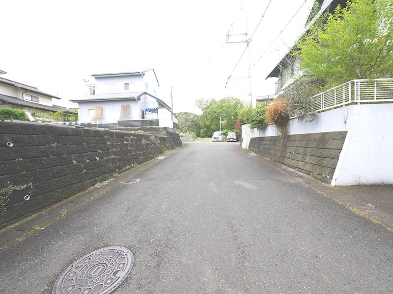みかの原町１丁目１６１番  現地写真（前面道路含む現地写真）