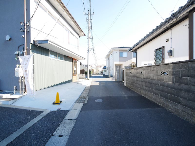 久慈町１丁目５５５０番１、５５５０番２  現地写真（前面道路含む現地写真）