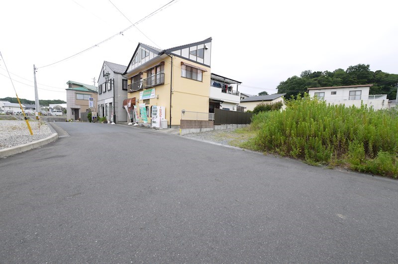 久慈町３丁目１４１５番  現地写真（前面道路含む現地写真）