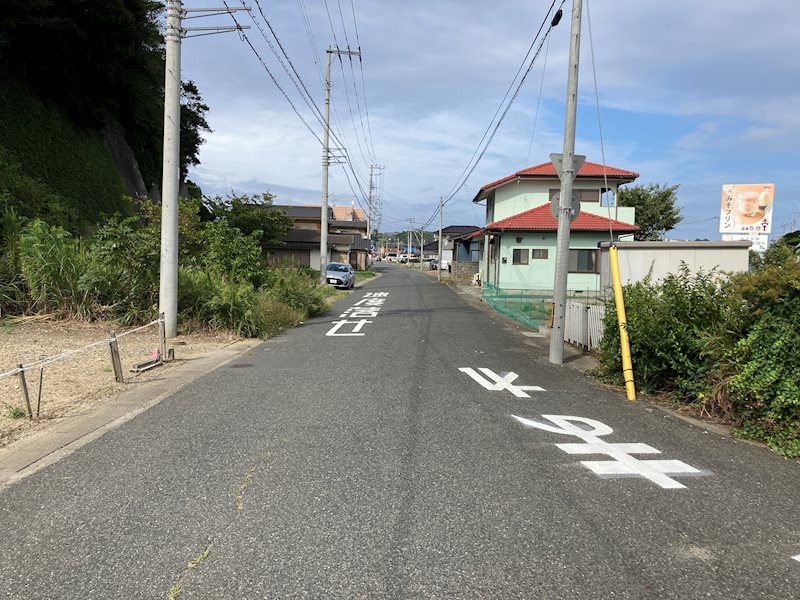 久慈町４丁目１３２番１７  現地写真（前面道路含む現地写真）