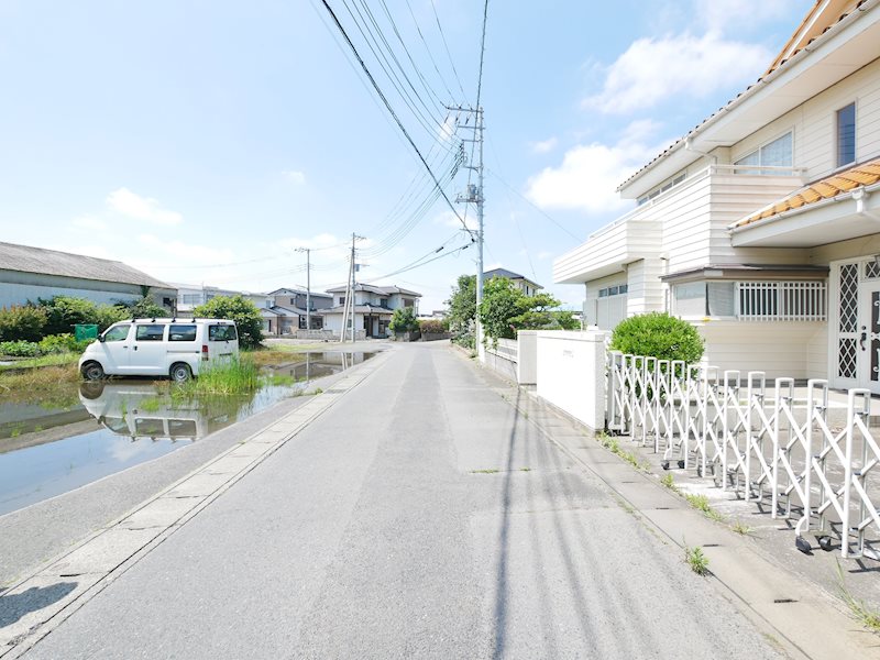 久慈町５丁目１０８６番１  現地写真（前面道路含む現地写真）