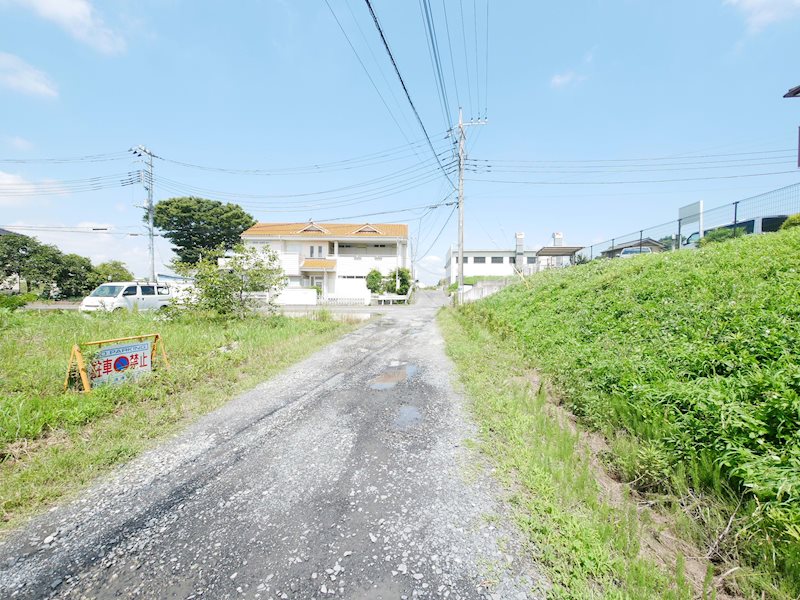 久慈町５丁目１０８６番１  現地写真（前面道路含む現地写真）