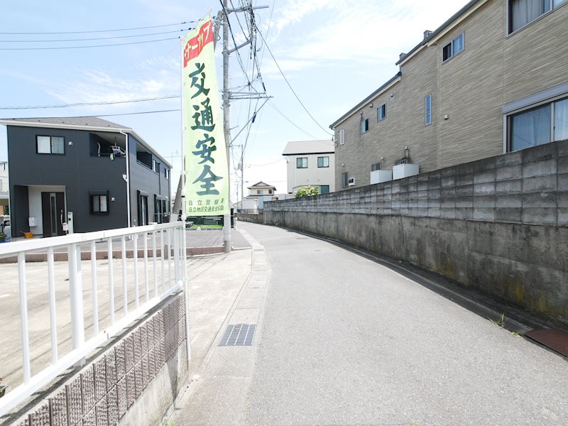 会瀬町２丁目３２４番・３２５番  現地写真（前面道路含む現地写真）
