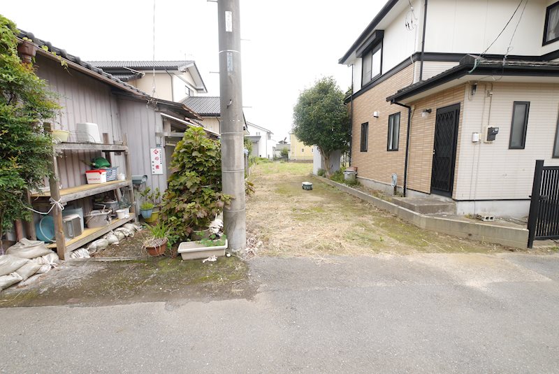 南高野町２丁目２９０番１３  現地写真（前面道路含む現地写真）