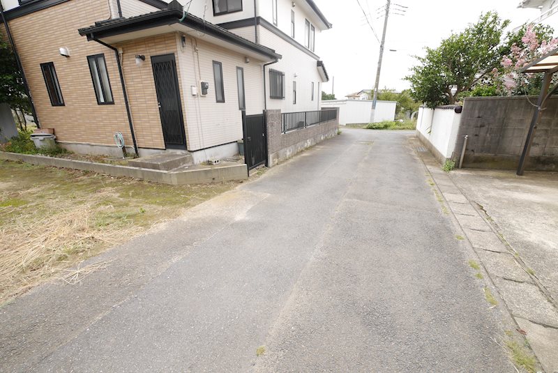 南高野町２丁目２９０番１３  現地写真（前面道路含む現地写真）