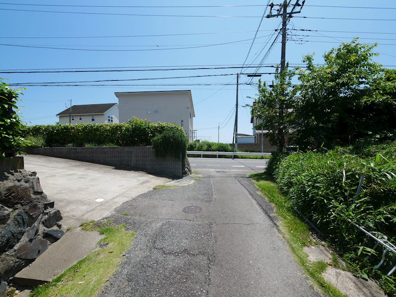 東金沢町１丁目７７番 現地写真（前面道路含む現地写真）