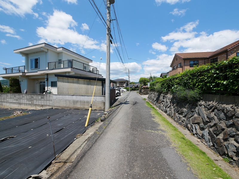 東金沢町１丁目７７番 現地写真（前面道路含む現地写真）