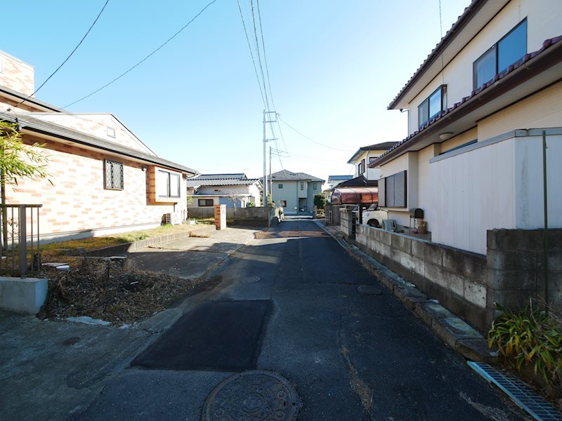 南高野町３丁目９７番３２  現地写真（前面道路含む現地写真）