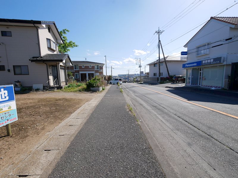 大みか町３丁目８１番  現地写真（前面道路含む現地写真）