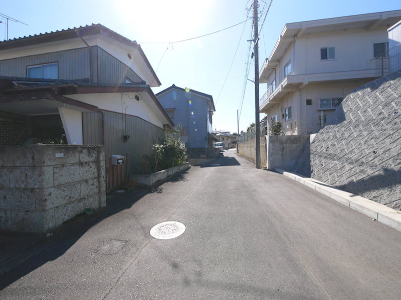 東多賀町３丁目７８番  現地写真（前面道路含む現地写真）